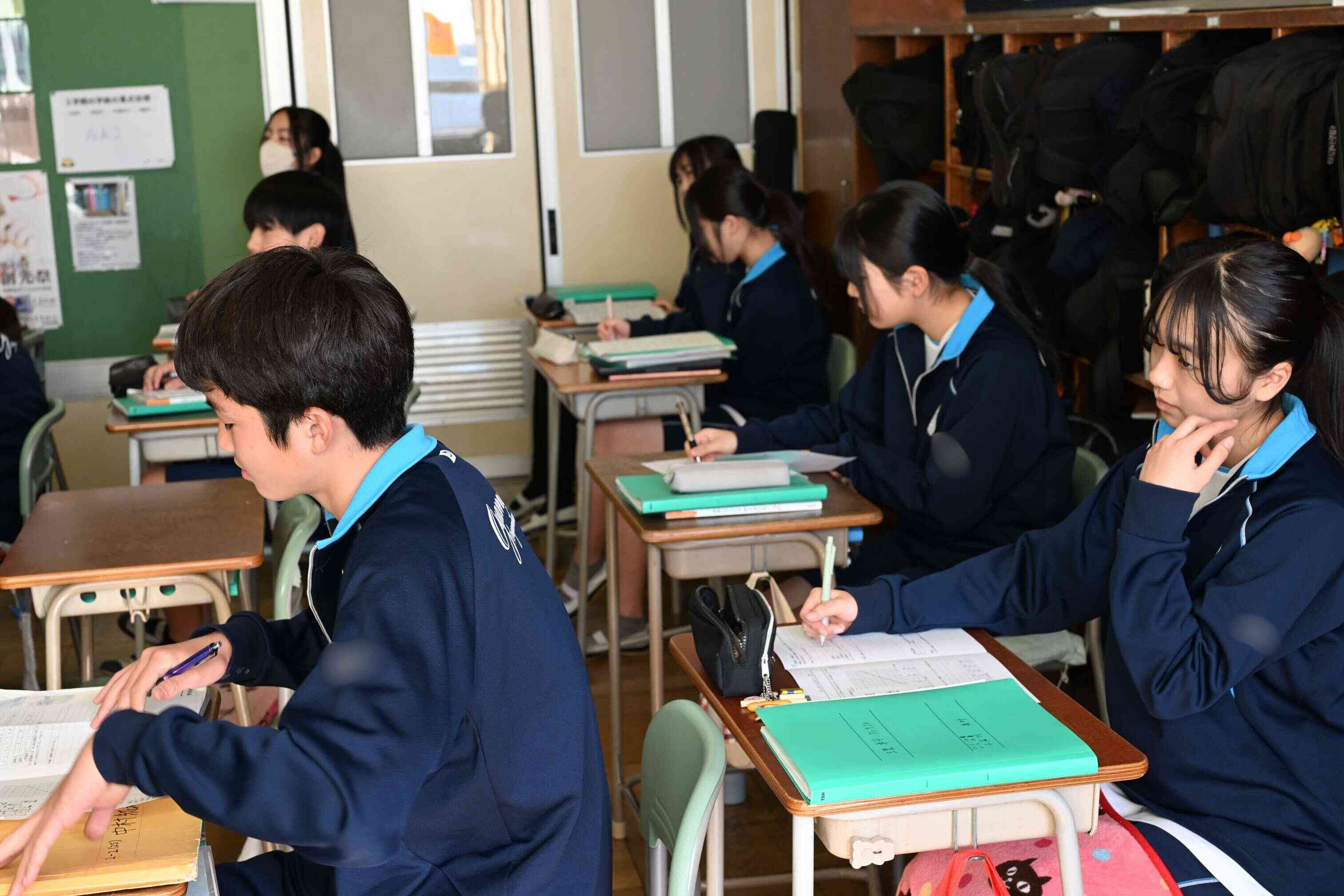 1e86a94f-dde7-46ef-af63-7b788ab09142