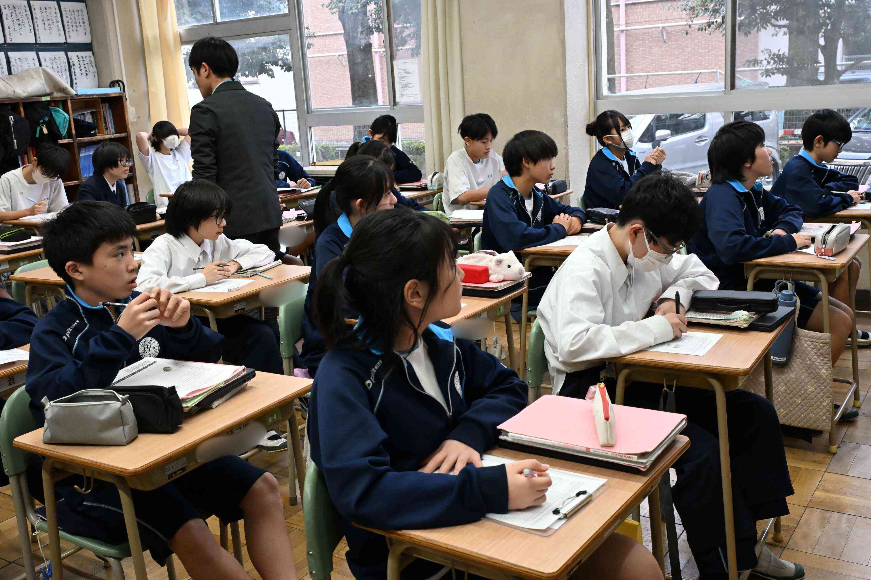 d37ddf56-5774-4abc-9e2f-3a1ba5aa1e28