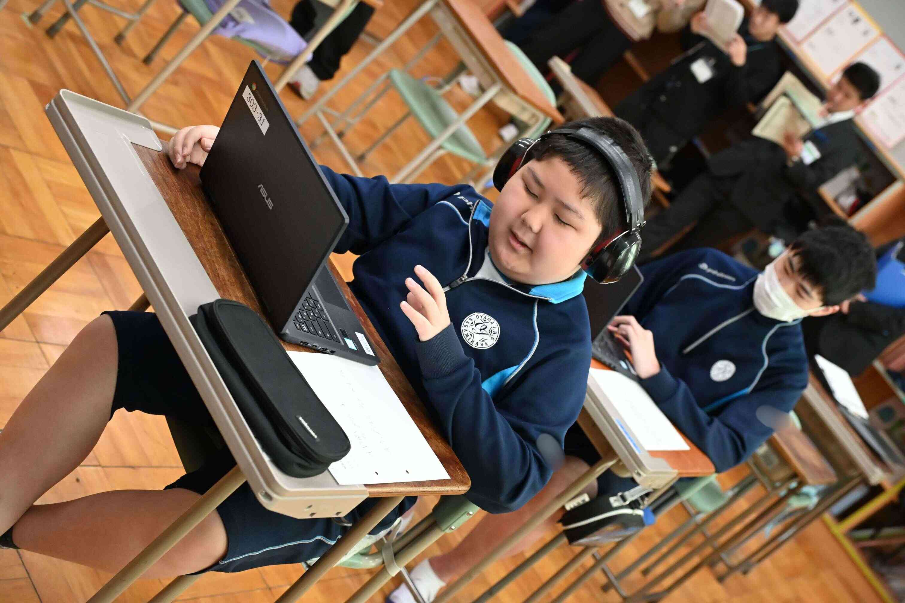 78096354-c40f-4323-a93c-a220d0fee365