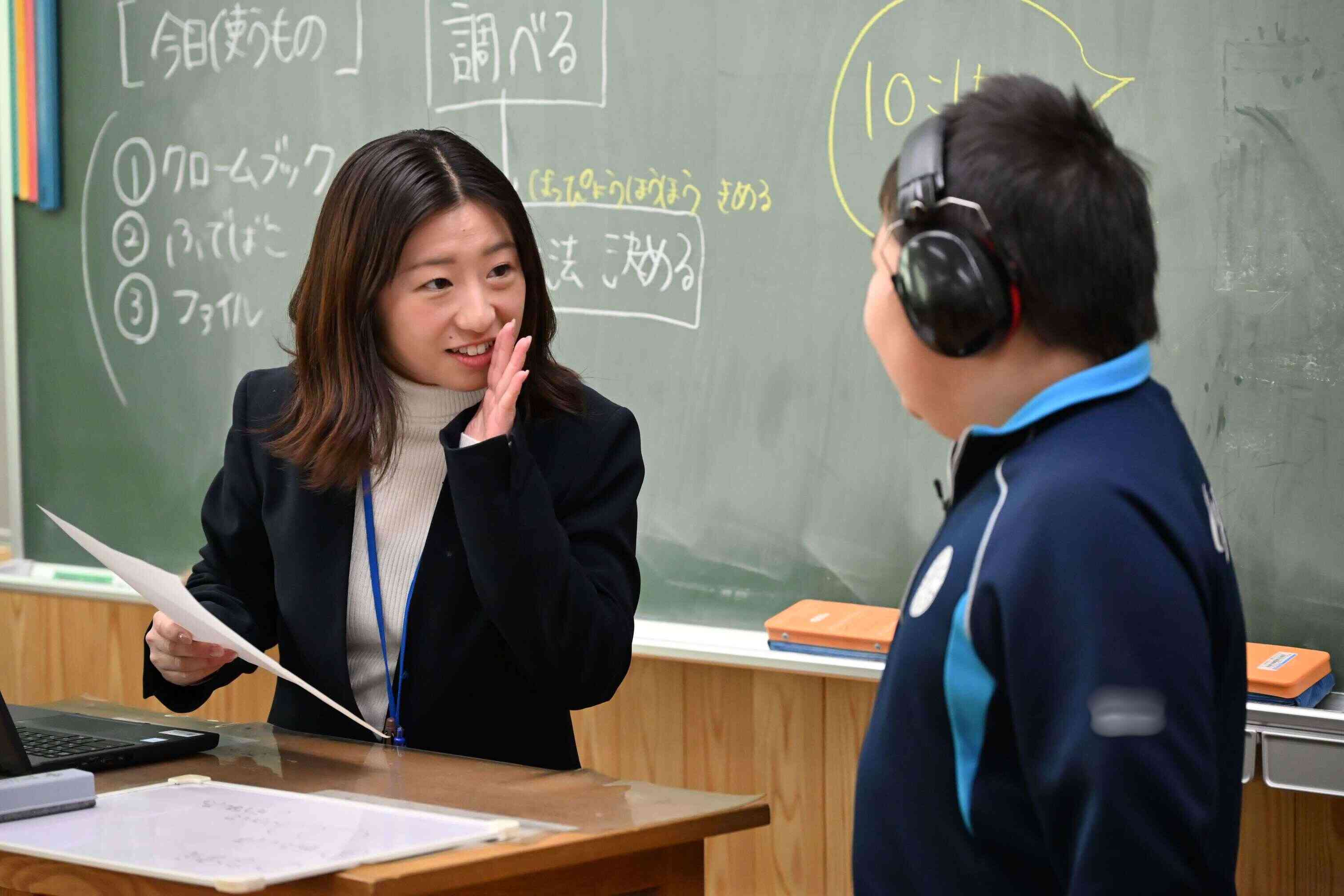 a0e00c7e-e4da-4e9e-bc4a-190706038859