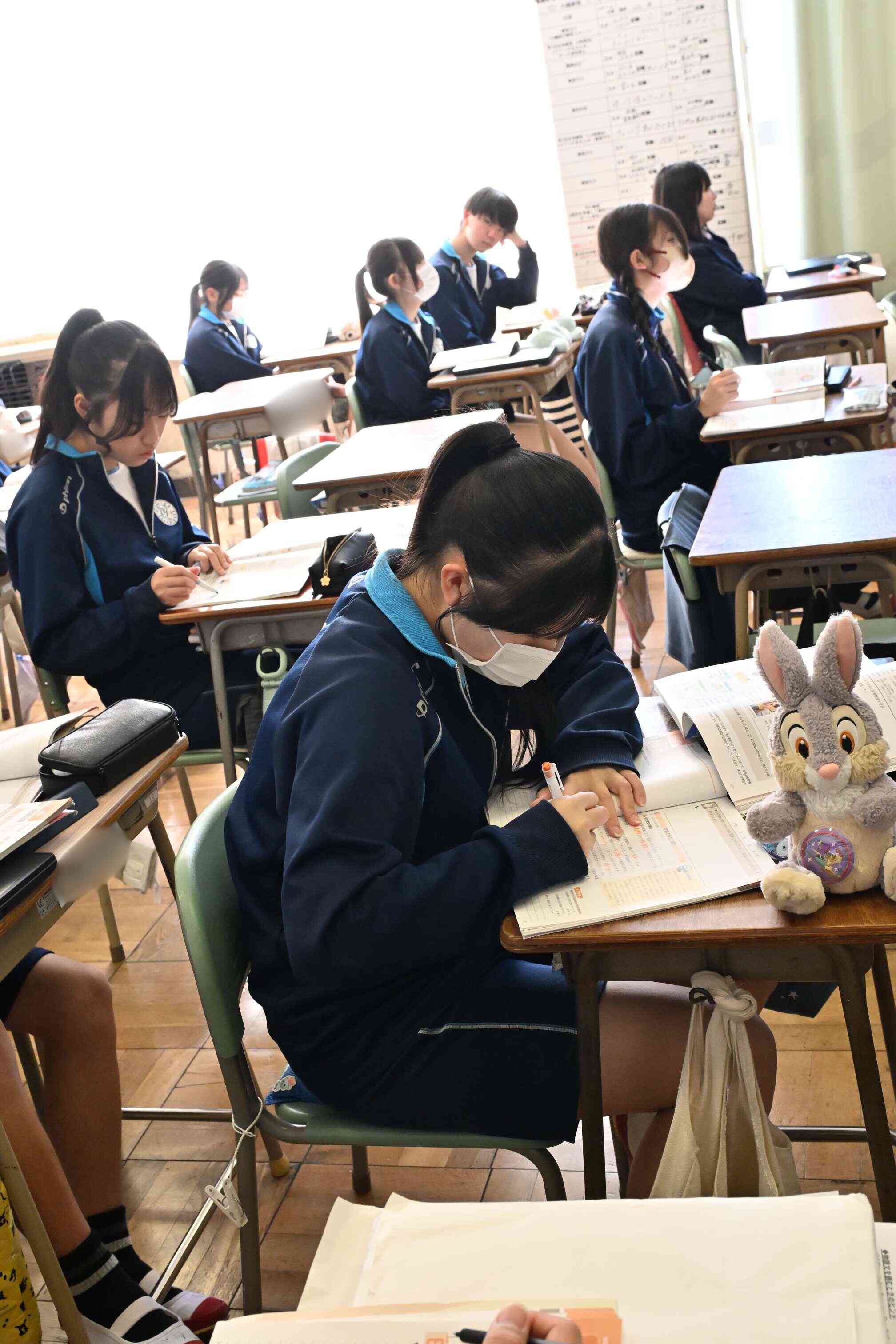 f7b2b55e-8c4c-4248-98ab-b332d58628bb