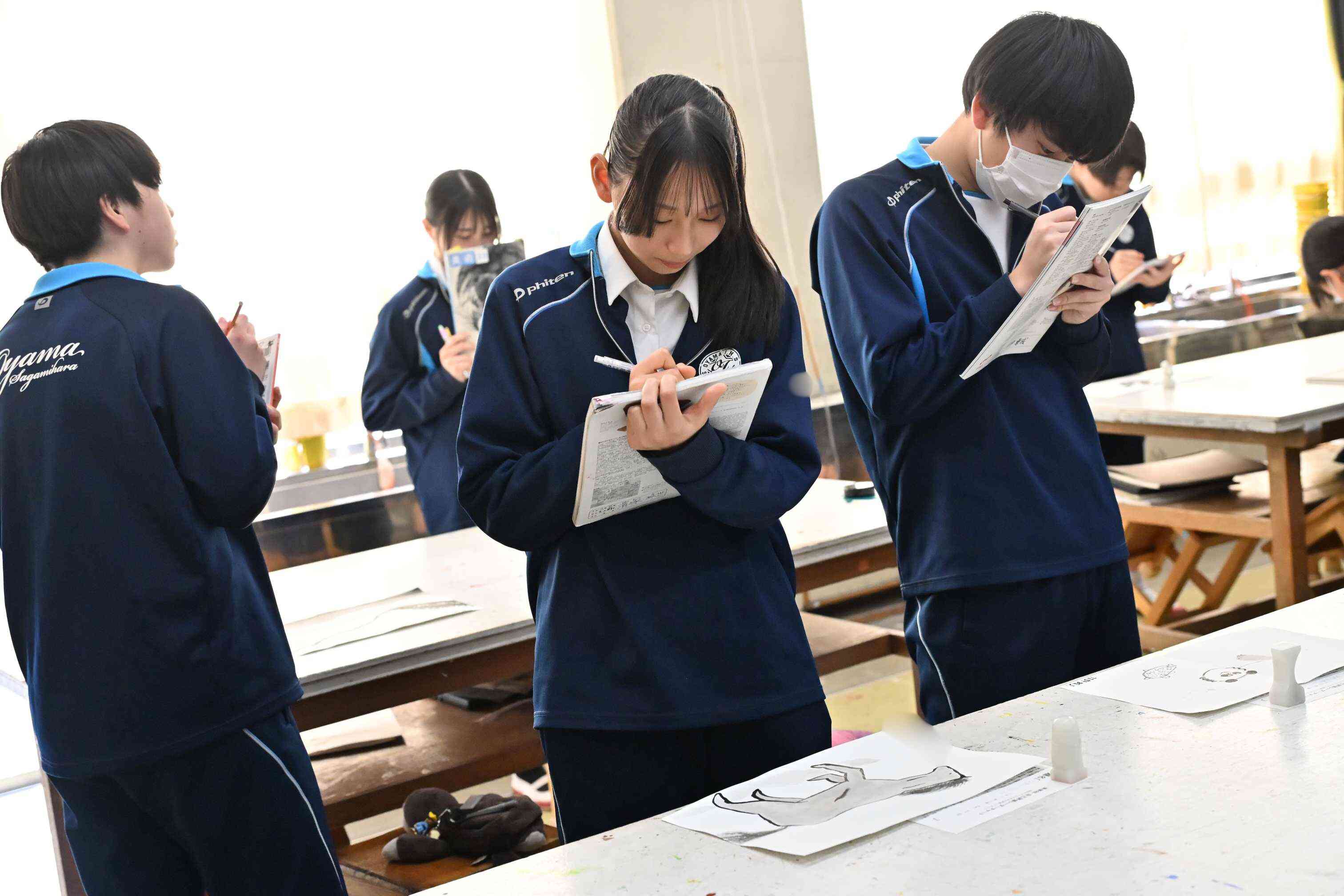 24b365d4-14b6-4ba6-8078-9e2e9da61725