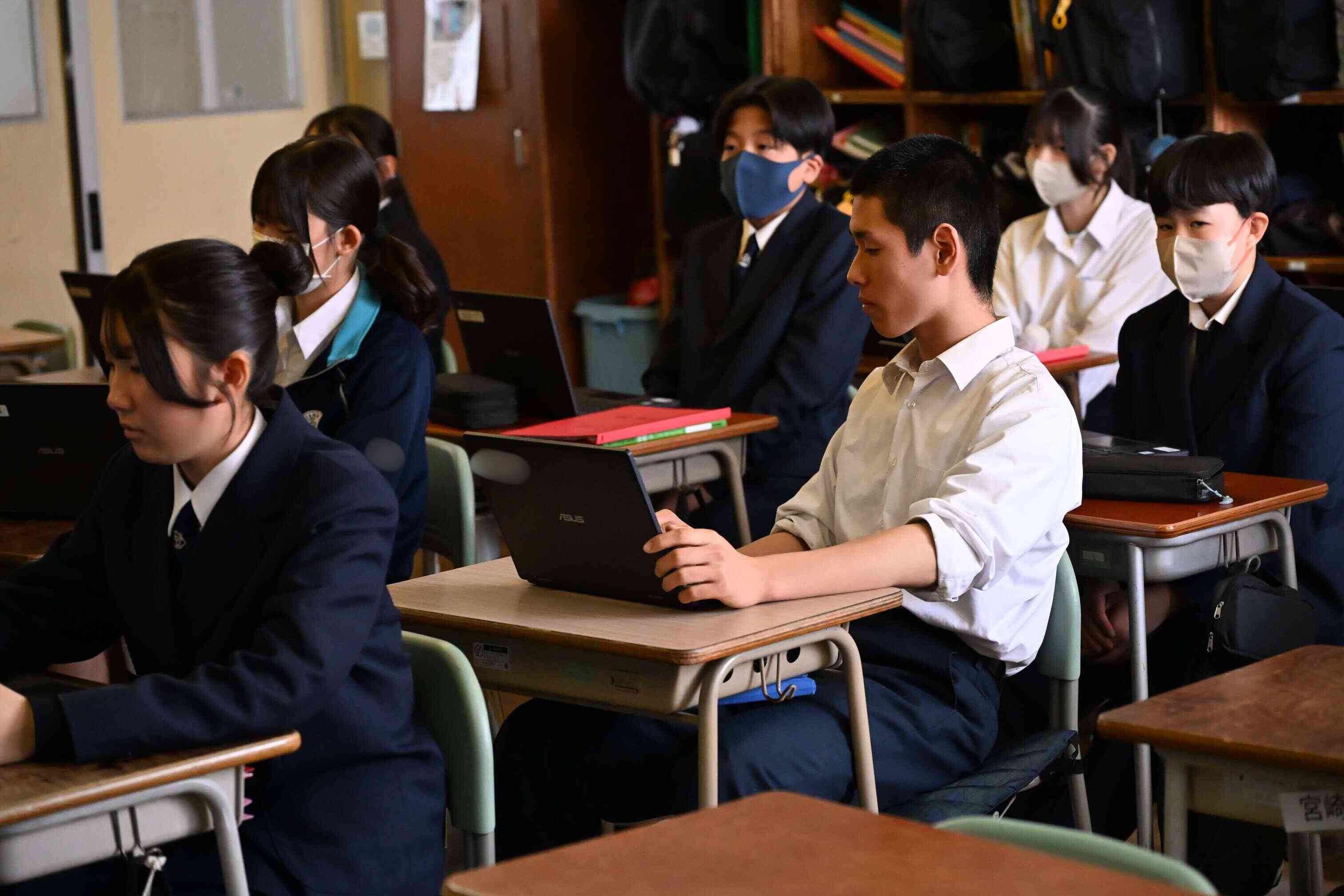 fef9e706-d948-4601-b194-f504b1852cbb