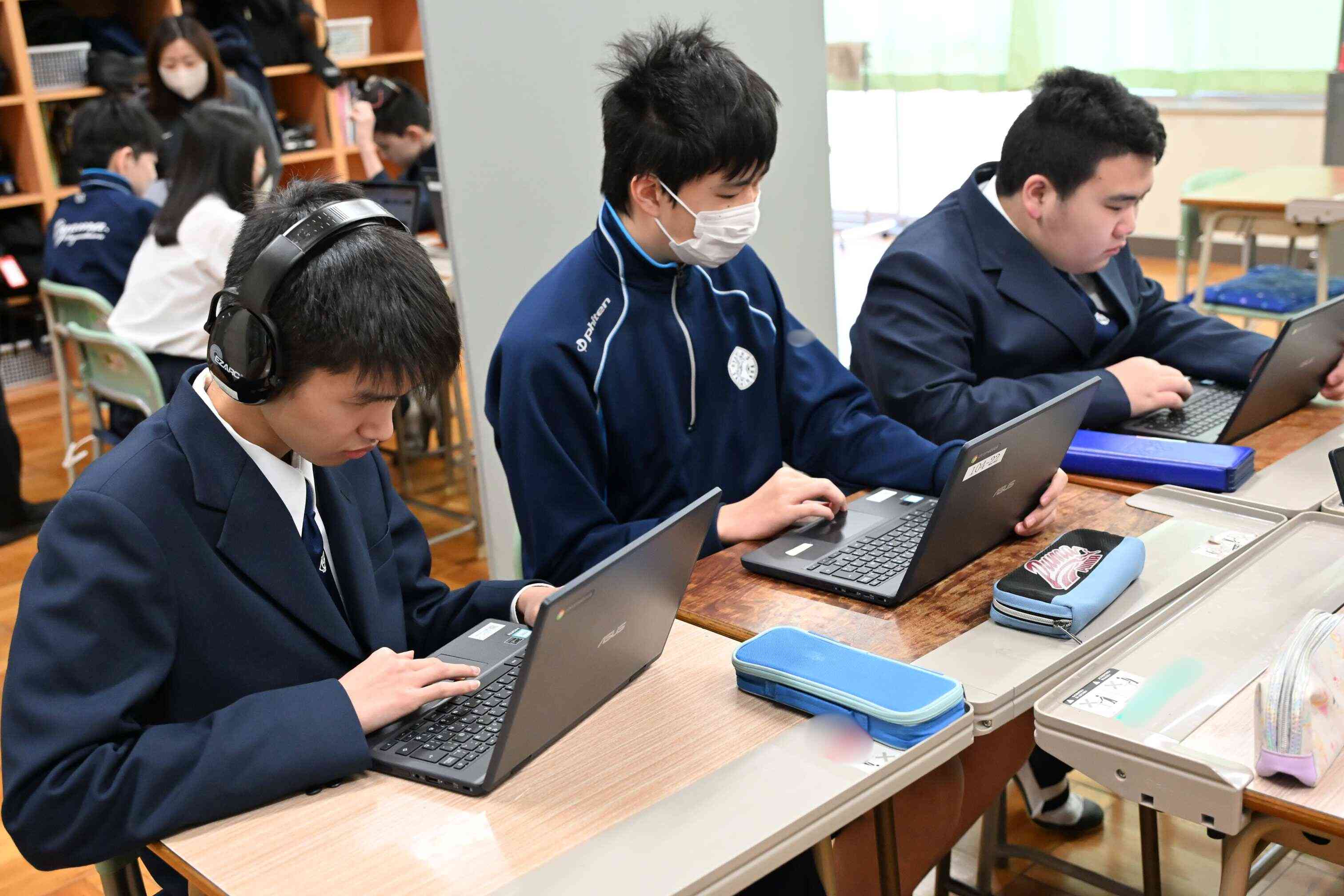 f340ea3a-1faa-44ff-aabb-075b1147f0e2