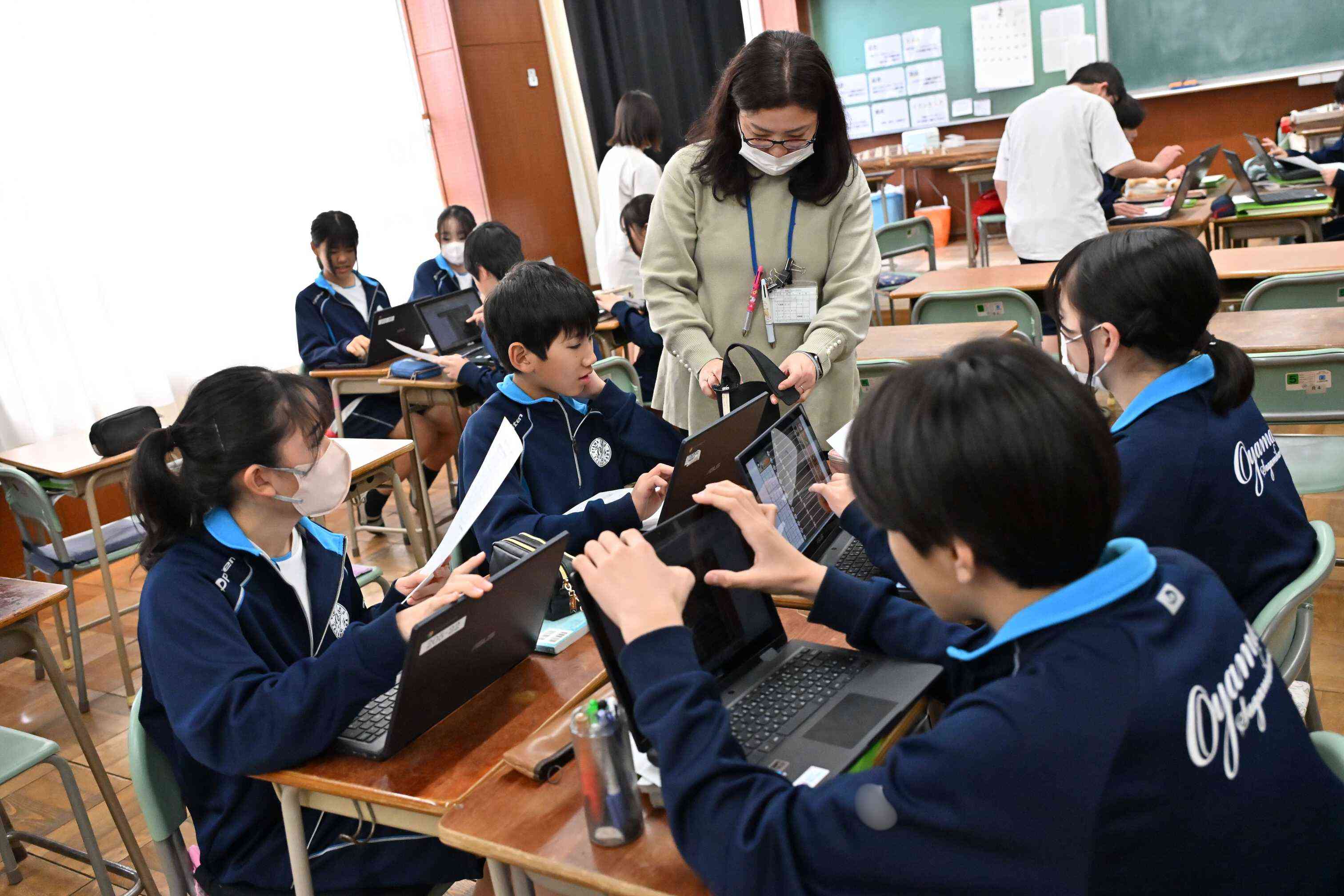 cb42304e-e0e5-4267-82a9-09f0a3d1dd08