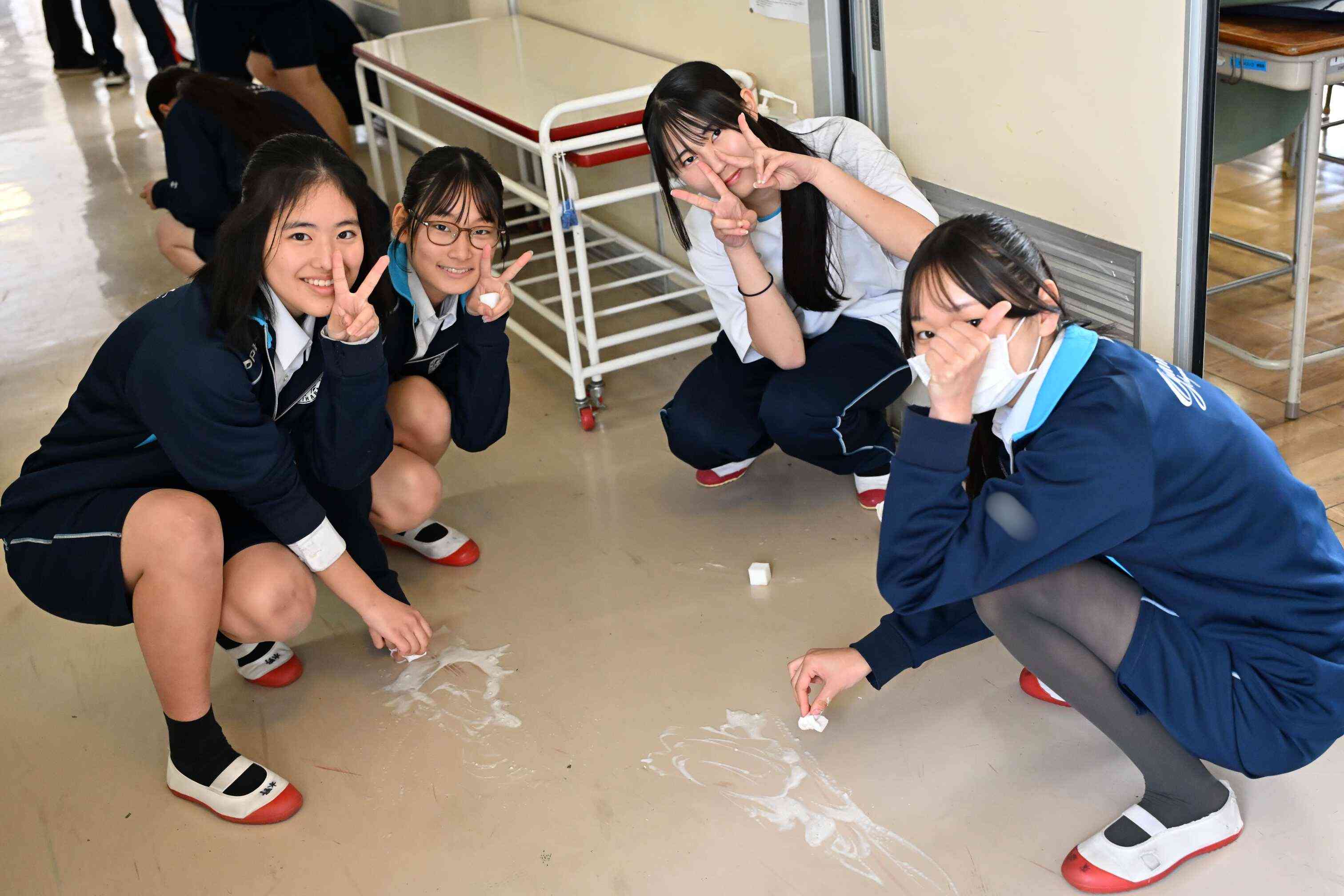 67610669-bc17-4cf3-b697-44067b07af70