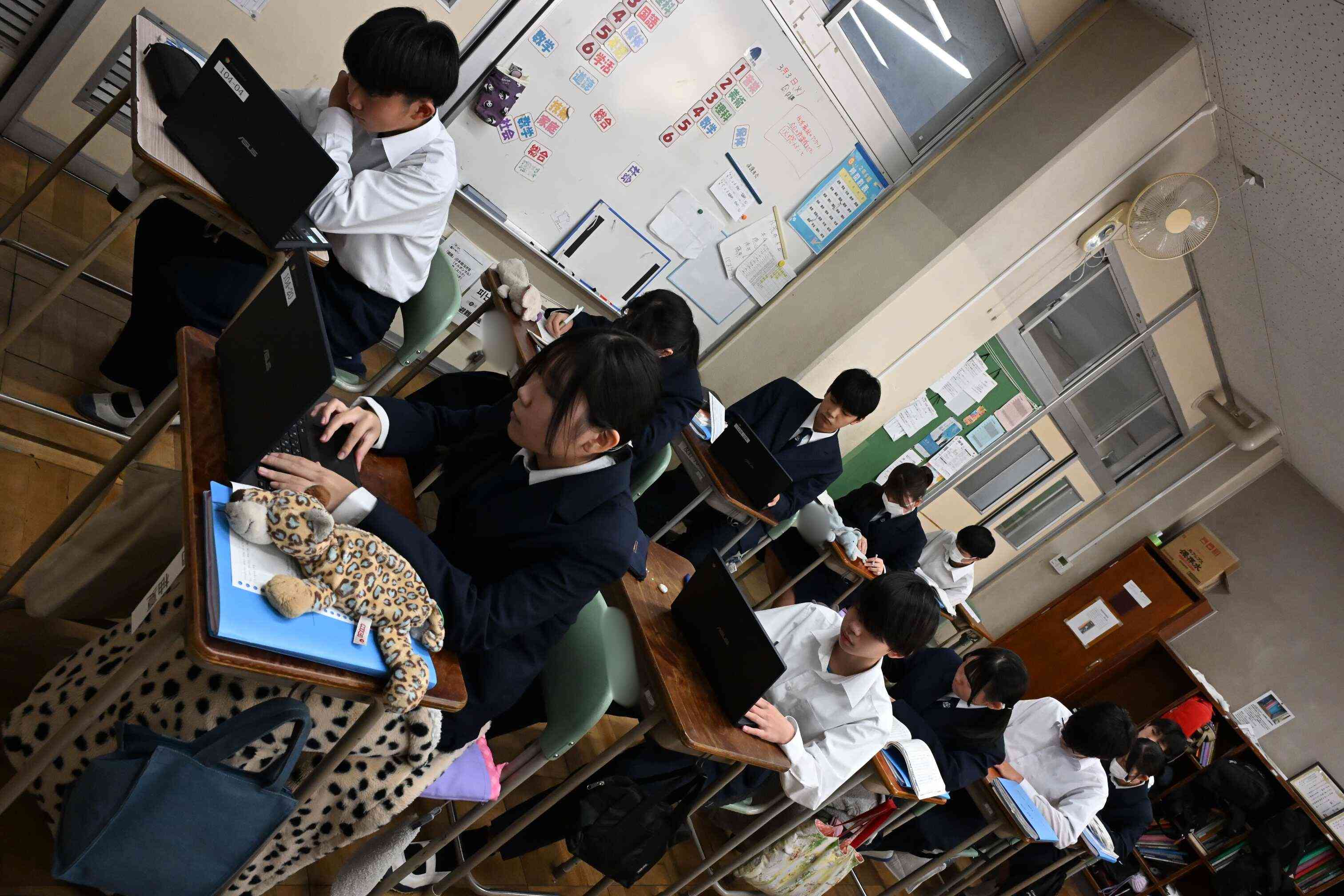 5eb8a41d-f661-4407-b699-ef38145df245